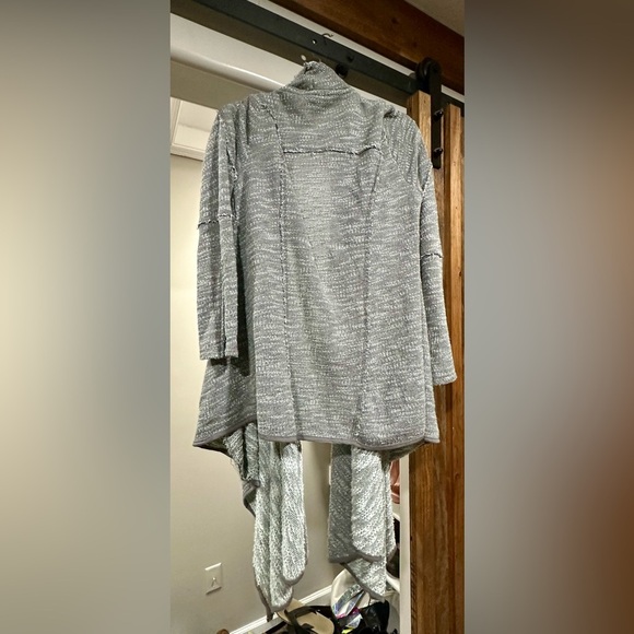 Cozy Free People Gray Asymmetrical Cardigan Sweater XS - Picture 3 of 5